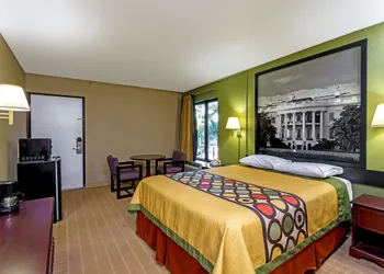 Super 8 by Wyndham Jessup/Baltimore Area hotel thumbnail 5