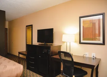 Quality Inn & Suites Ames Conference Center Near ISU Campus hotel thumbnail 8