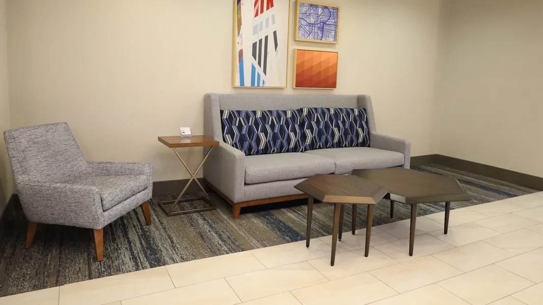 Holiday Inn Express Hotel & Suites Vancouver Mall by IHG hotel detail image 2