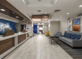 Holiday Inn Express Hotel & Suites Vancouver Mall by IHG hotel thumbnail 3