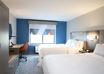 Holiday Inn Express Hotel & Suites Vancouver Mall by IHG hotel thumbnail 6