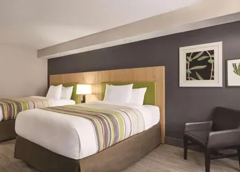 Country Inn & Suites by Radisson, Pigeon Forge South, TN hotel thumbnail 5