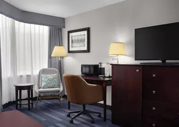 Holiday Inn Ottawa East by IHG hotel thumbnail 7
