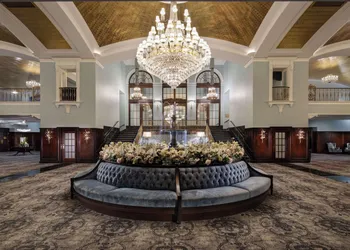 Amway Grand Plaza, Curio Collection by Hilton hotel thumbnail 7