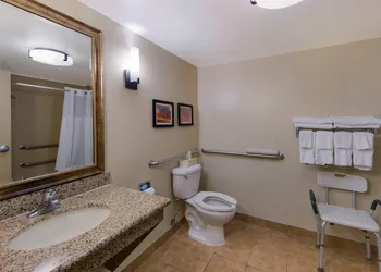 Comfort Suites El Paso West hotel thumbnail 8