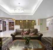 La Quinta Inn & Suites by Wyndham Visalia/Sequoia Gateway hotel detail image 3