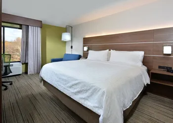 Holiday Inn Express Raleigh Durham Airport by IHG hotel thumbnail 5