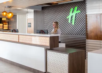 Holiday Inn Portland - Columbia Riverfront by IHG hotel thumbnail 2