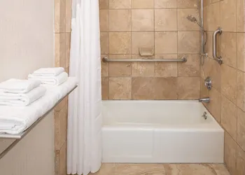 Holiday Inn Portland - Columbia Riverfront by IHG hotel thumbnail 5