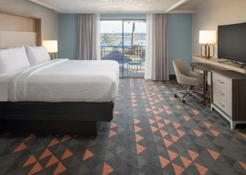 Holiday Inn Portland - Columbia Riverfront by IHG hotel thumbnail 6