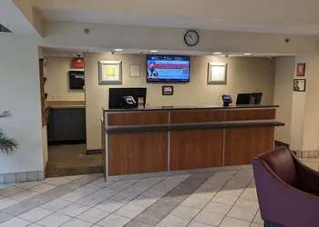 Red Roof Inn San Antonio - Airport hotel thumbnail 4
