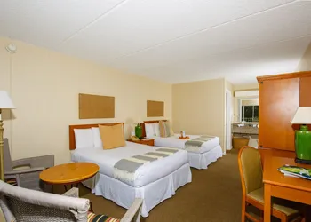 Naples Garden Inn hotel thumbnail 4