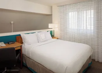 Residence Inn Louisville East hotel thumbnail 7