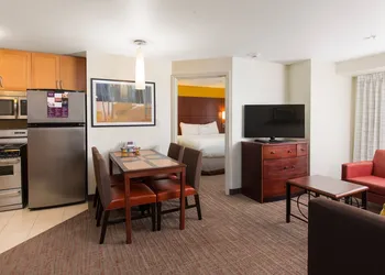 Residence Inn by Marriott Springfield Old Keene Mill hotel thumbnail 6