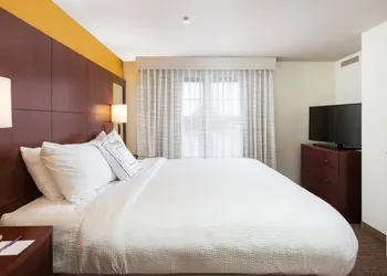 Residence Inn by Marriott Springfield Old Keene Mill hotel thumbnail 7