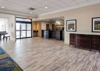Best Western Leesburg Hotel & Conference Center hotel thumbnail 2