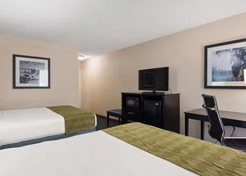 Best Western Leesburg Hotel & Conference Center hotel thumbnail 6