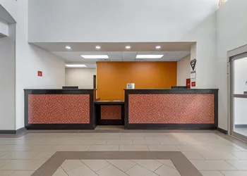 Best Western Plus Austin Airport Inn & Suites hotel thumbnail 2