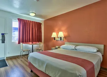 Motel 6 Flagstaff, AZ - Butler hotel thumbnail 5