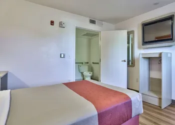 Motel 6 Flagstaff, AZ - Butler hotel thumbnail 7