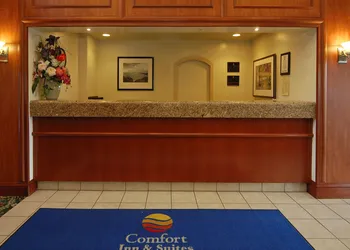 Comfort Inn and Suites San Francisco Airport North hotel thumbnail 5