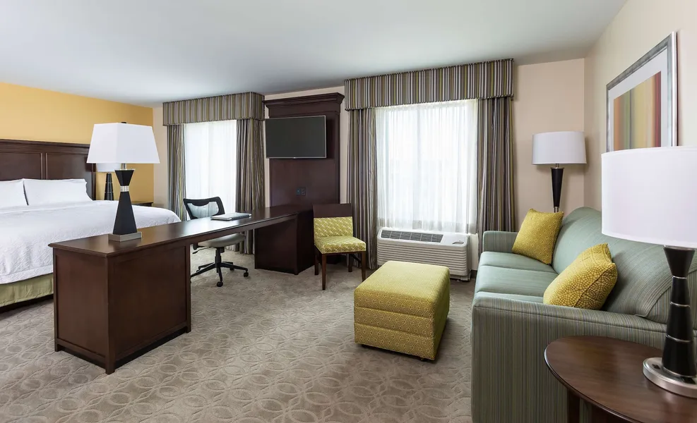 Hampton Inn & Suites Philadelphia Montgomeryville hotel detail image 6