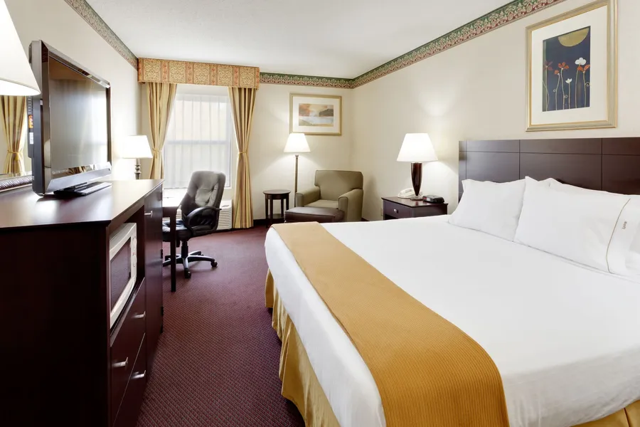 Holiday Inn Express Vernon - Manchester by IHG hotel detail image 2