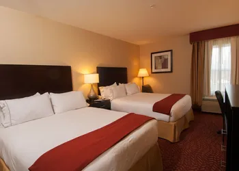 Holiday Inn Express Vernon - Manchester by IHG hotel thumbnail 5
