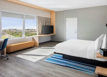 Aloft by Marriott Tampa Downtown hotel thumbnail 7