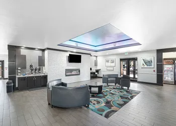 Sonesta Essential HOU Airport Road hotel thumbnail 2