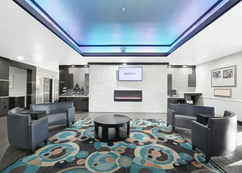 Sonesta Essential HOU Airport Road hotel thumbnail 3