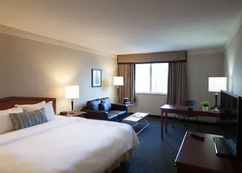 Toronto Don Valley Hotel and Suites hotel thumbnail 7