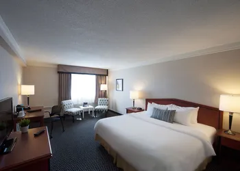 Toronto Don Valley Hotel and Suites hotel thumbnail 8