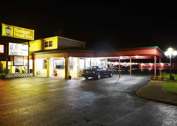 Woodland Inn hotel thumbnail 2