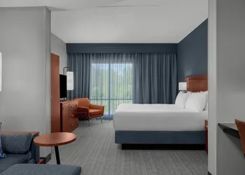 Courtyard Pittsburgh Airport Settlers Ridge hotel thumbnail 7