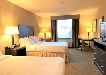Holiday Inn Express Hotel & Suites FRESNO NORTHWEST-HERNDON by IHG hotel thumbnail 6