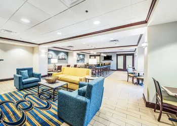 Hampton Inn Greenfield hotel thumbnail 4