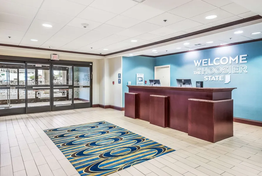 Hampton Inn Greenfield hotel detail image 6