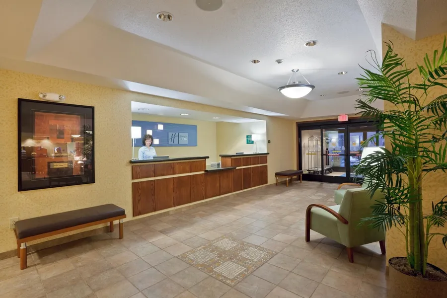 Holiday Inn Express Kansas City - at the Legends by IHG hotel detail image 2