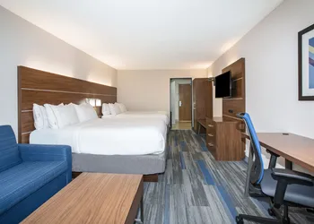 Holiday Inn Express Kansas City - at the Legends by IHG hotel thumbnail 5