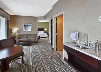 Holiday Inn Express & Suites Geneva Finger Lakes by IHG hotel thumbnail 7
