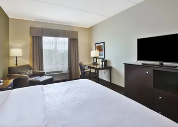 Holiday Inn Express & Suites Geneva Finger Lakes by IHG hotel thumbnail 8