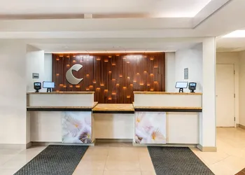 Comfort Inn & Suites Saint Louis Lafayette Square hotel thumbnail 5