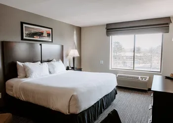 Wingate by Wyndham Chantilly / Dulles Airport hotel thumbnail 3
