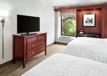 Hampton Inn Austin North @ I - 35 & Hwy 183 hotel thumbnail 6