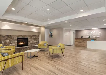 Hampton Inn Waynesboro/Stuarts Draft hotel thumbnail 2
