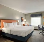 Hampton Inn Waynesboro/Stuarts Draft hotel detail image 7