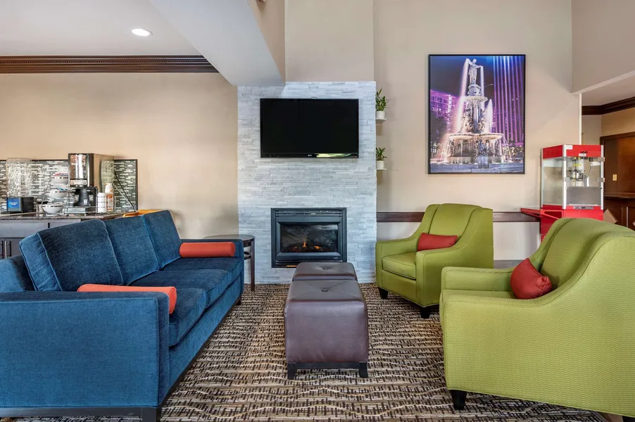 Comfort Inn & Suites hotel detail image 6