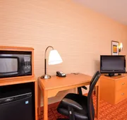 Fairfield Inn & Suites by Marriott White Marsh hotel detail image 7