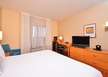Fairfield Inn & Suites by Marriott White Marsh hotel thumbnail 8